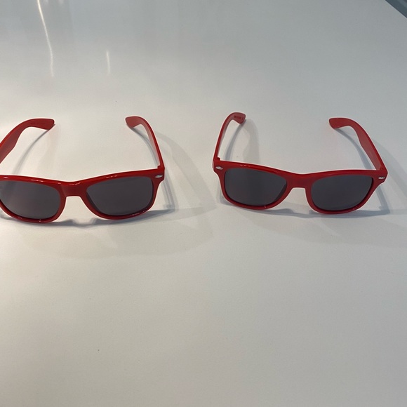 Sunglasses - Picture 5 of 6